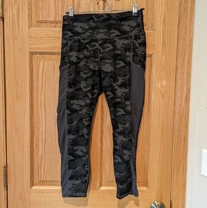 Fabletics Powerhold 7/8 Leggings | M